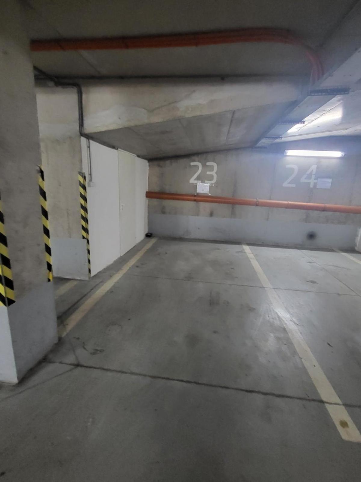 Monar Exclusive Center Free Parking In Garage Lägenhet Košice Exteriör bild